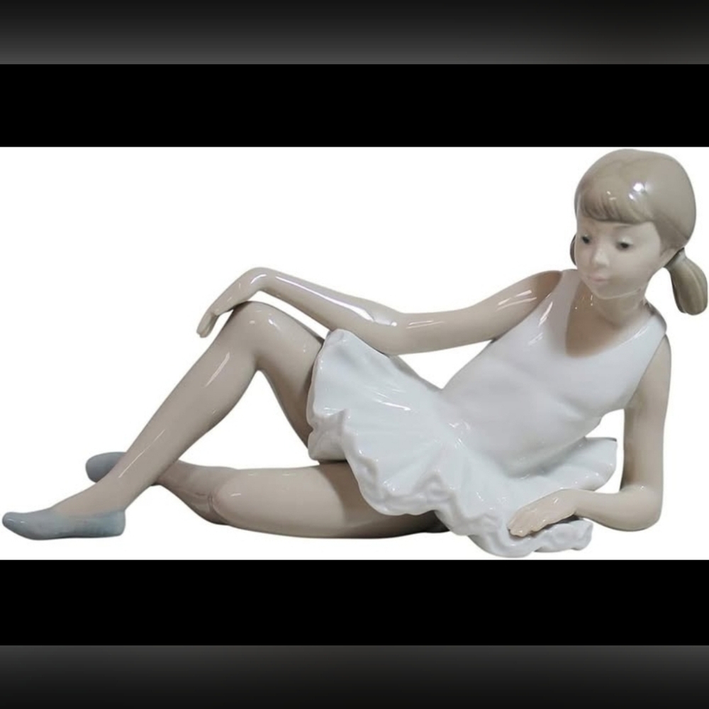 Lladro Nao Figurine Reclined Ballerina